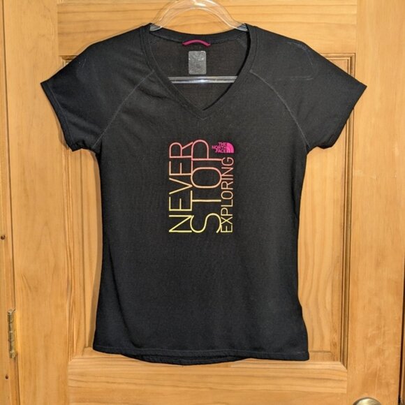 The North Face Women's V-Neck T-Shirt SM Never Stop Exploring VaporWick Hiking - Picture 7 of 10